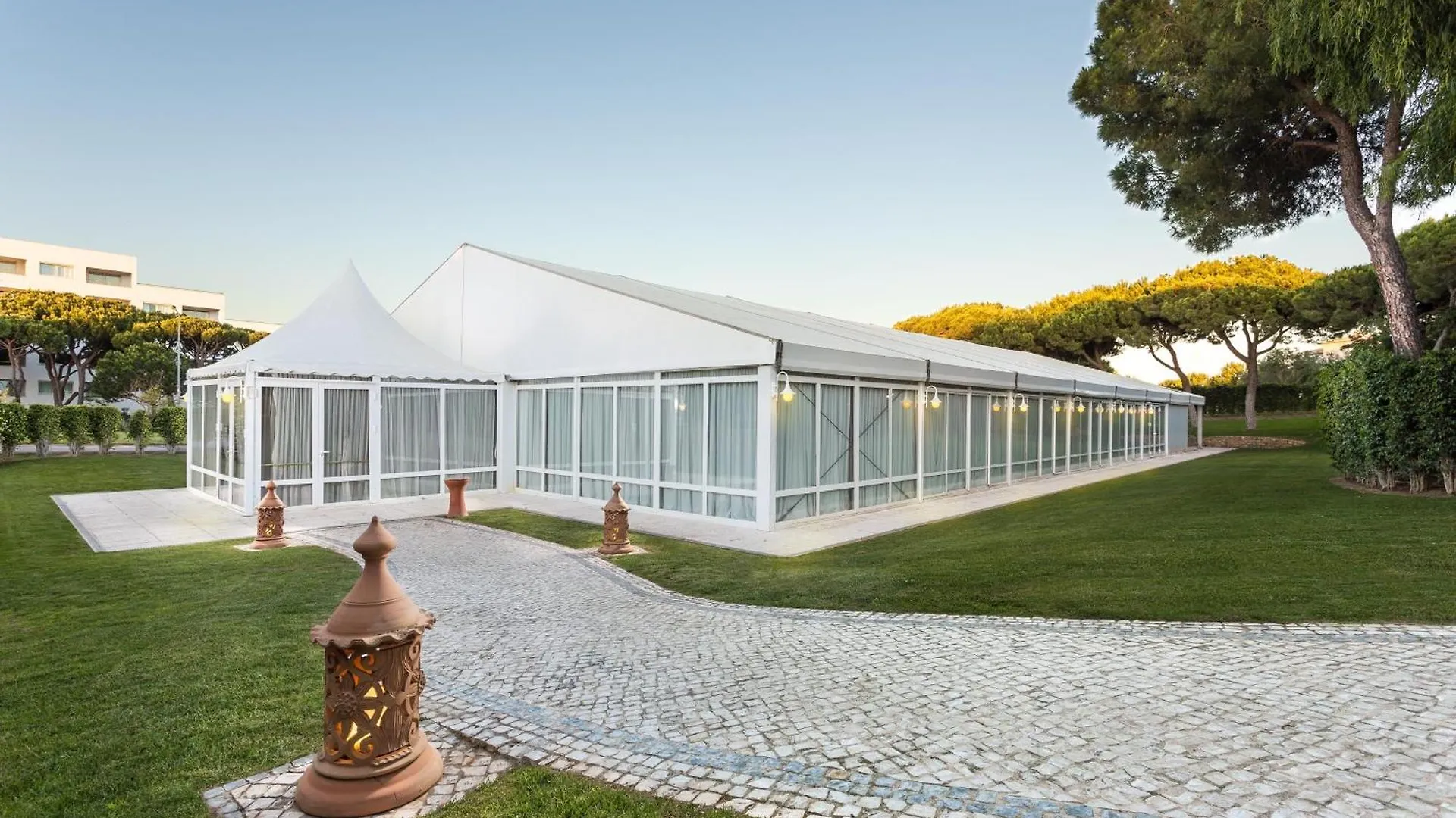 Pine Cliffs Ocean Suites, A Luxury Collection Resort & Spa, Algarve Albufeira