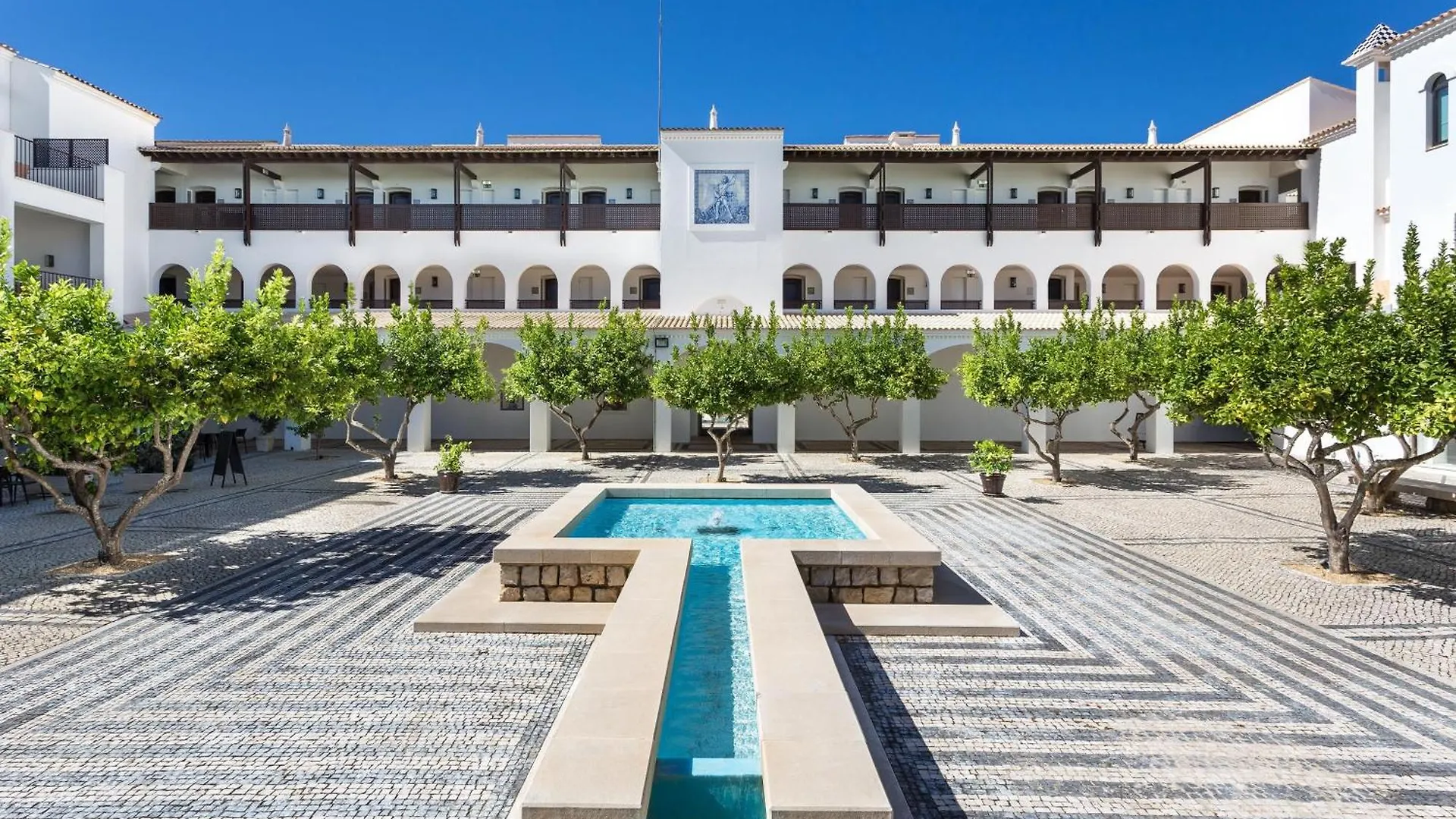 Pine Cliffs Ocean Suites, A Luxury Collection Resort & Spa, Algarve Albufeira Hotel