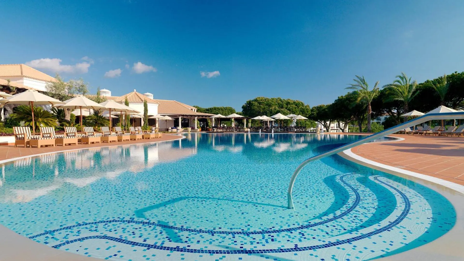 Pine Cliffs Ocean Suites, A Luxury Collection Resort & Spa, Algarve Albufeira 5*,  Portugal