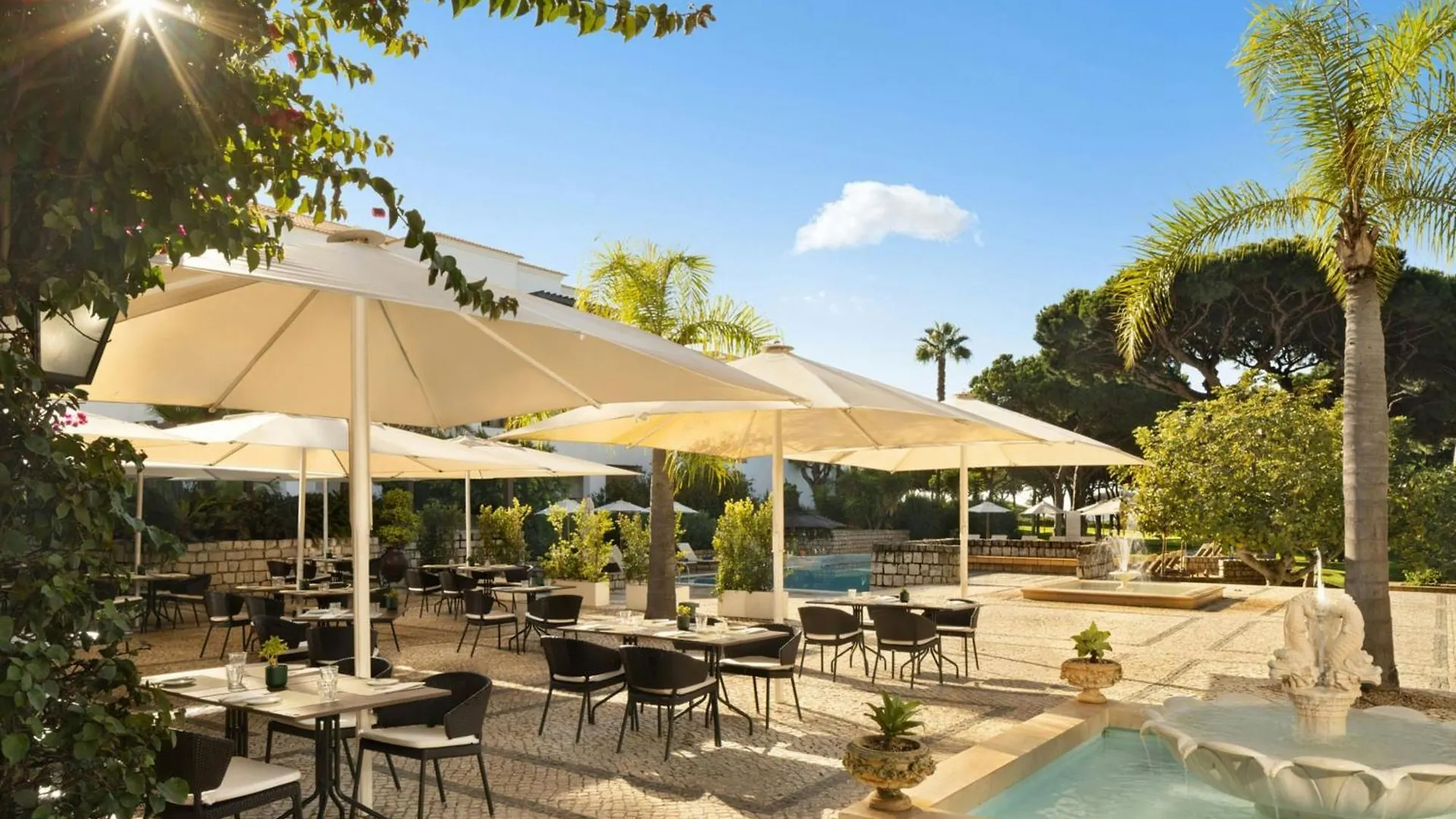 Pine Cliffs Ocean Suites, A Luxury Collection Resort & Spa, Algarve Albufeira Hotel