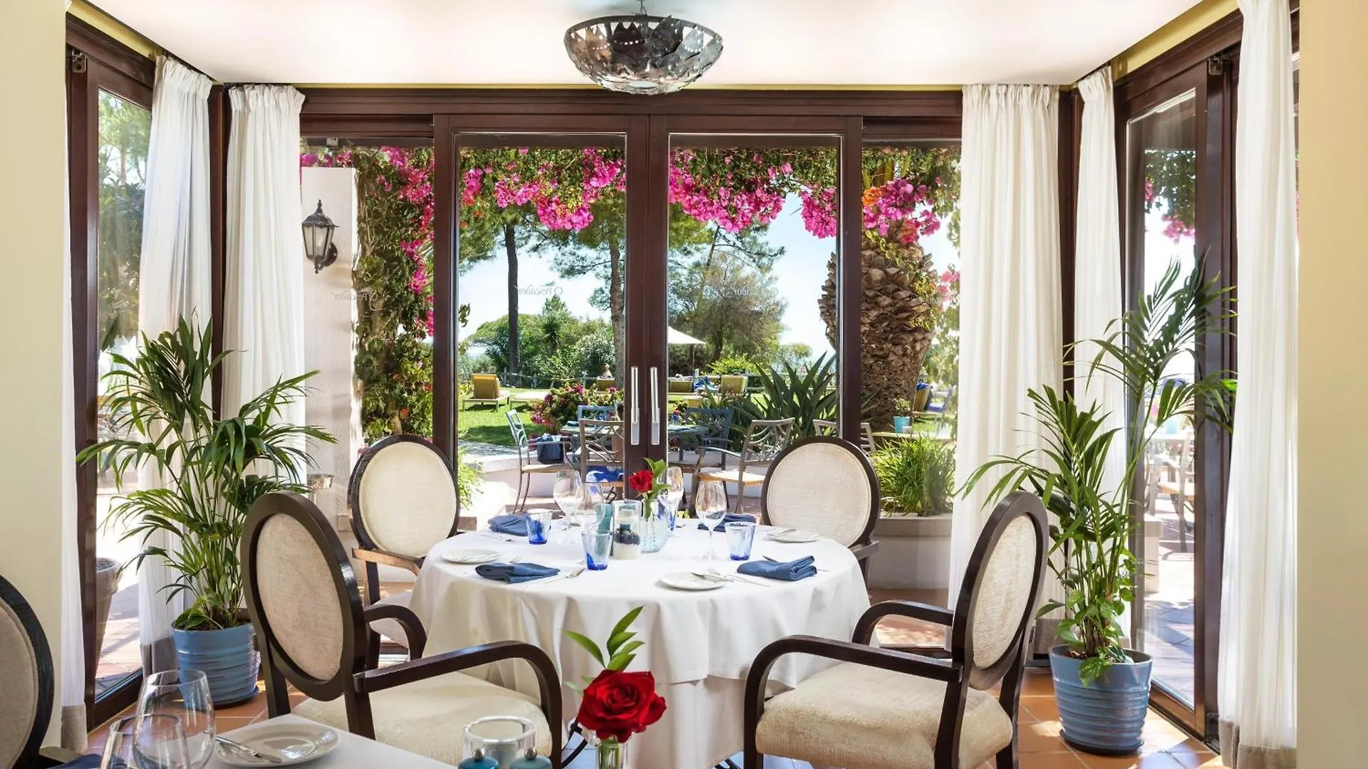 Pine Cliffs Ocean Suites, A Luxury Collection Resort & Spa, Algarve Albufeira 5*,  Portugal