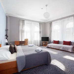 Bell 3*, Prag Tjekkiet
