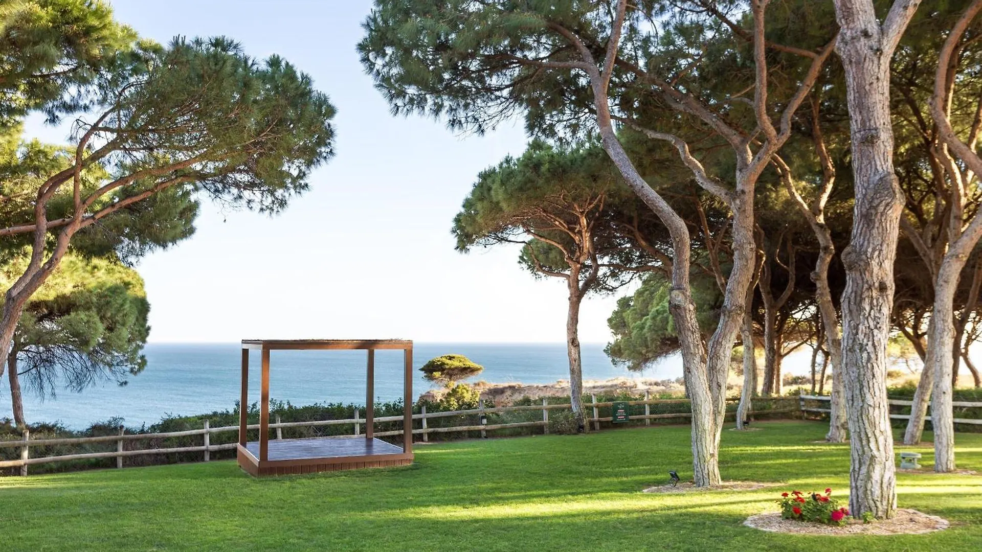 Pine Cliffs Ocean Suites, A Luxury Collection Resort & Spa, Algarve Albufeira 5*,