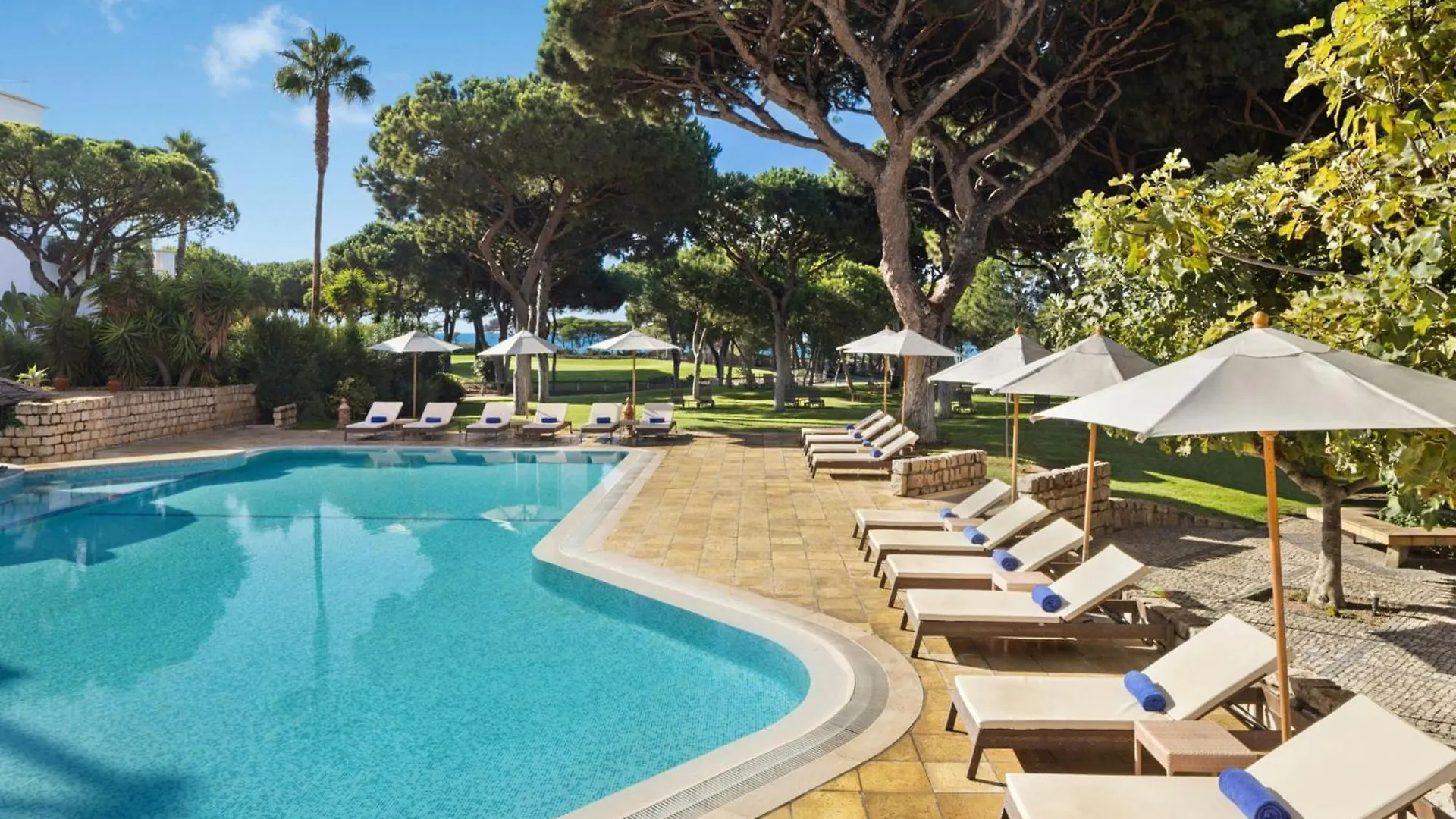 Pine Cliffs Ocean Suites, A Luxury Collection Resort & Spa, Algarve Albufeira 5*,