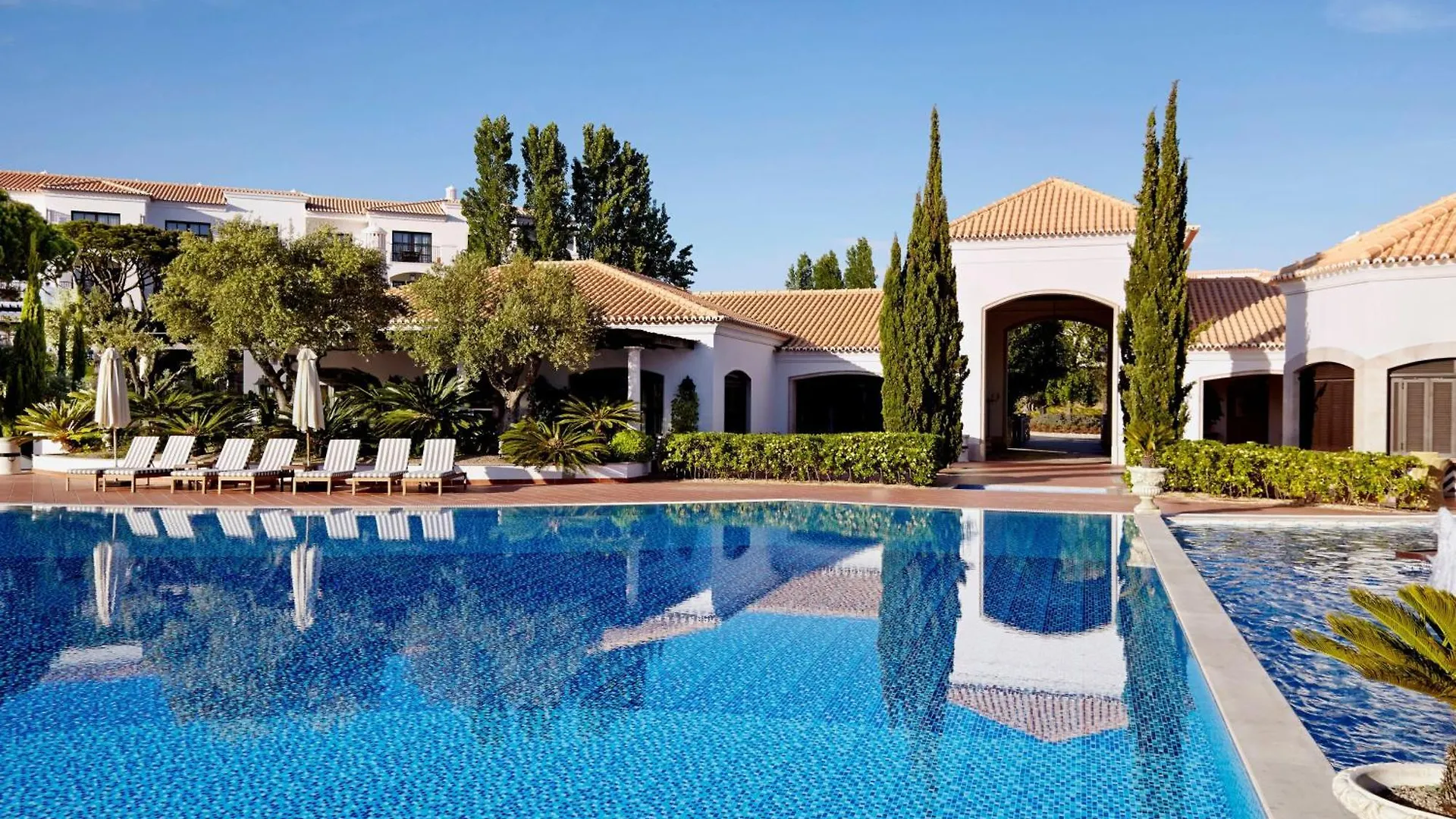 Pine Cliffs Ocean Suites, A Luxury Collection Resort & Spa, Algarve Albufeira 5*,  Portugal