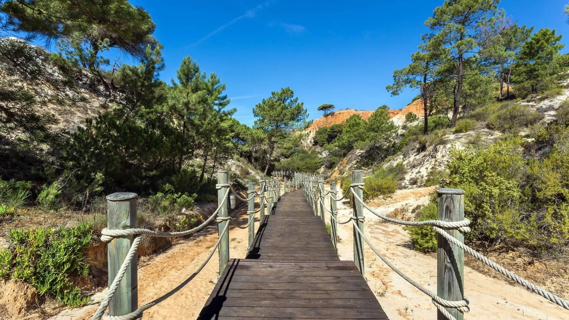 Pine Cliffs Ocean Suites, A Luxury Collection Resort & Spa, Algarve Albufeira